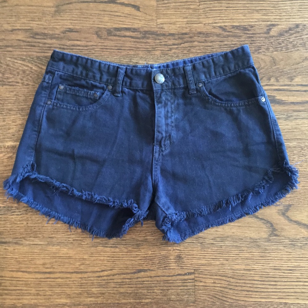 Free people navy frayed shorts size 27